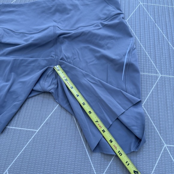 Lululemon‎ Base Pace High-Rise Reflective Short 8" Size 12 Gull Grey - Picture 8 of 8